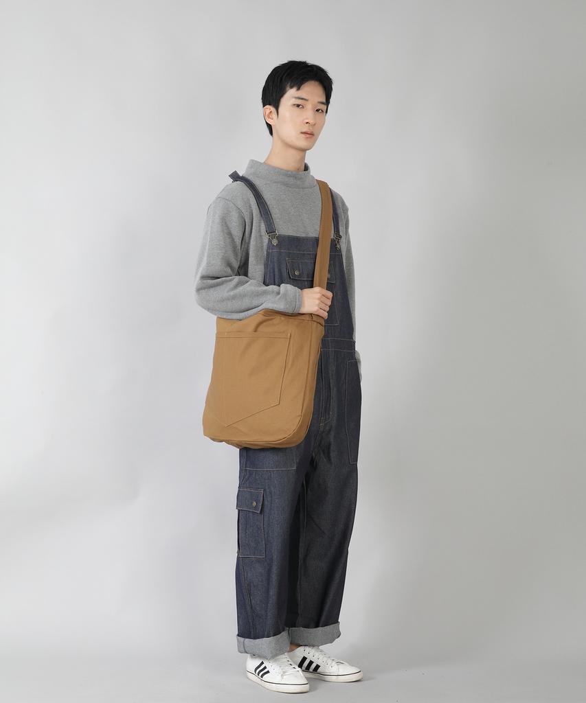 Saintcrew Round Volume Pentagon Pocket Crossbody Bag Rvp-150 Camel
