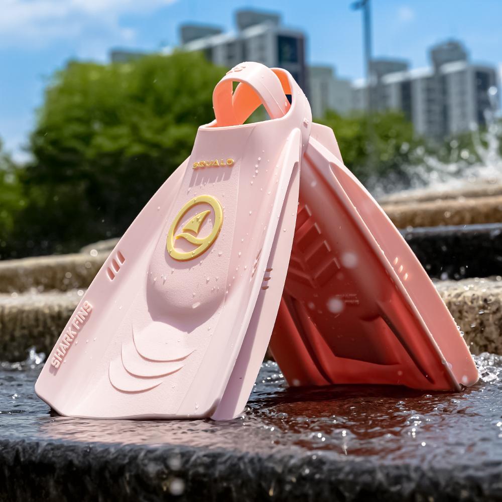 Eseudisebeun Shark Fin Short Fins - Cream Pink