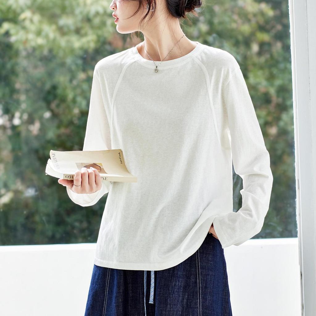 Women's Long Sleeve White Combed Cotton T-Shirt with Striped Knit Shawl - New Style for Spring 2026.