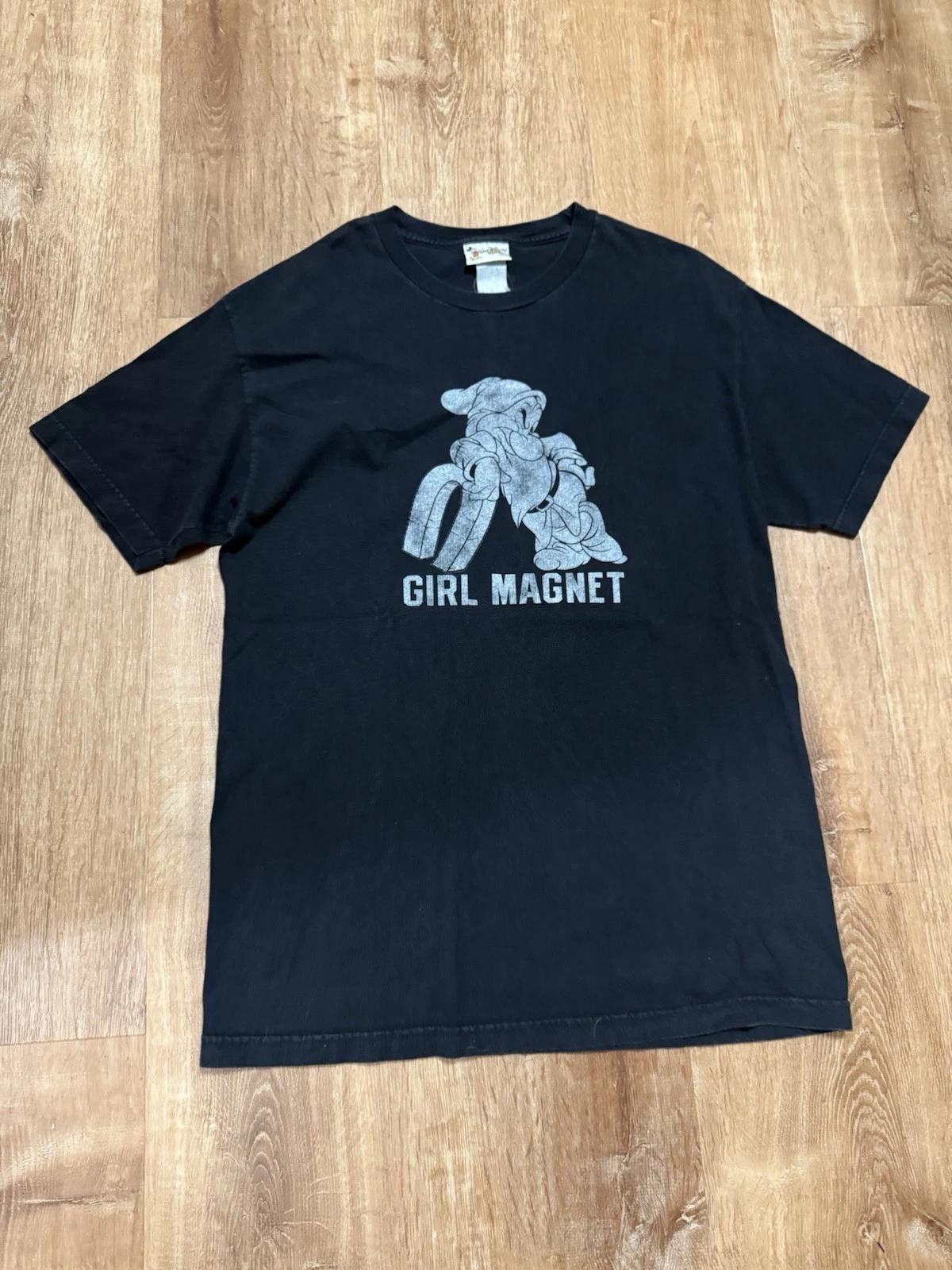 Disney Mens T-T-Shirt Size Large Black Grumpy Girl Magnet 2XL
