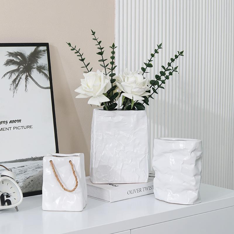 

Креативное украшение в скандинавском стиле Ins Simple Paper Bag Ceramic Vase Living Room Flower Arrangement Art Home Decoration