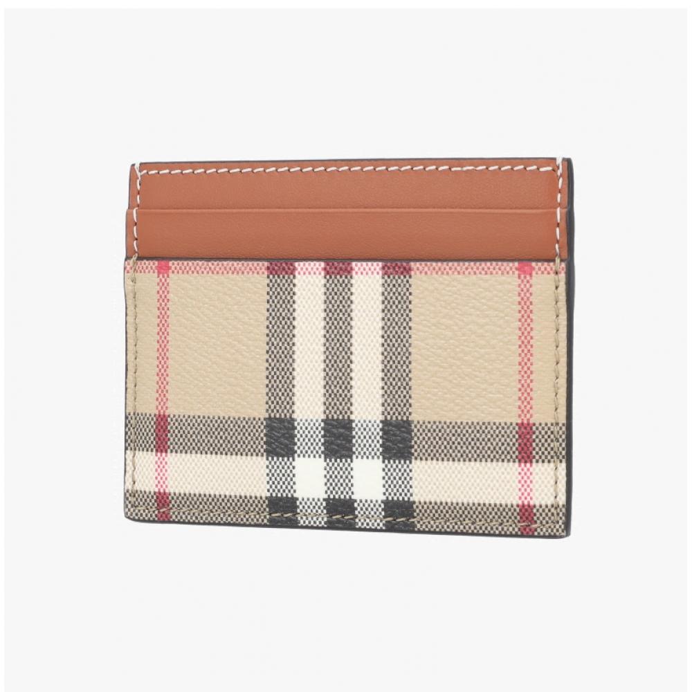 Burberry Check Card Wallet 8109801 A9534