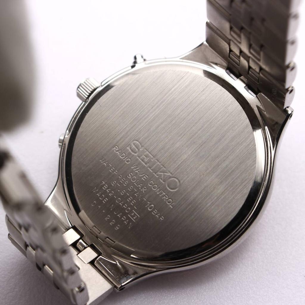 Excellent condition SEIKO DOLCE made in 2010 white luxury dress men's watch, Radio-Controlled solar-powered, Japan, model, discontinued, 7B42-0AP0