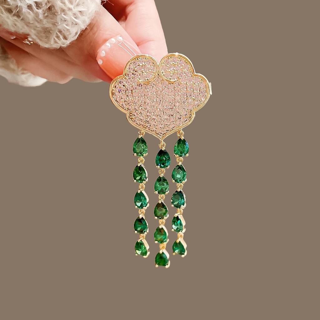 Light Luxury Emerald Brooch, High-End Female Auspicious Cloud Fringed Brooch, High-End Large Pin, Sweater, Suit Decoration Gift