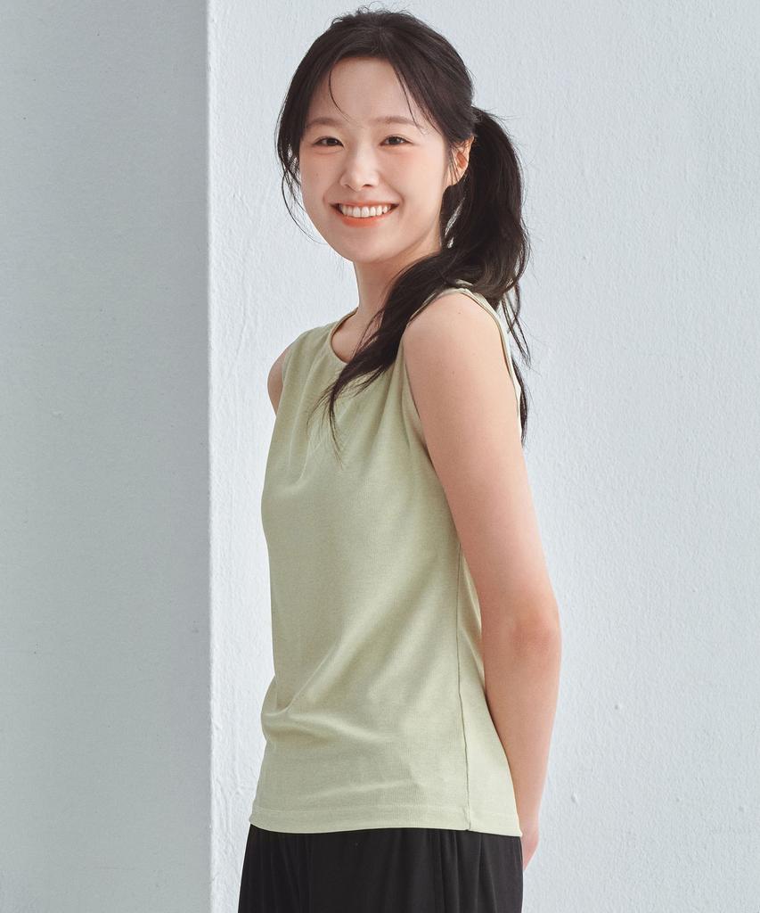 BYC Natural Cooling Boat Neck Sleeveless Top