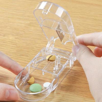 1 Pcs Pill Cutter Box Portable Medicine Grinder Divider Pill Holder Tablet Cutter Divider LM