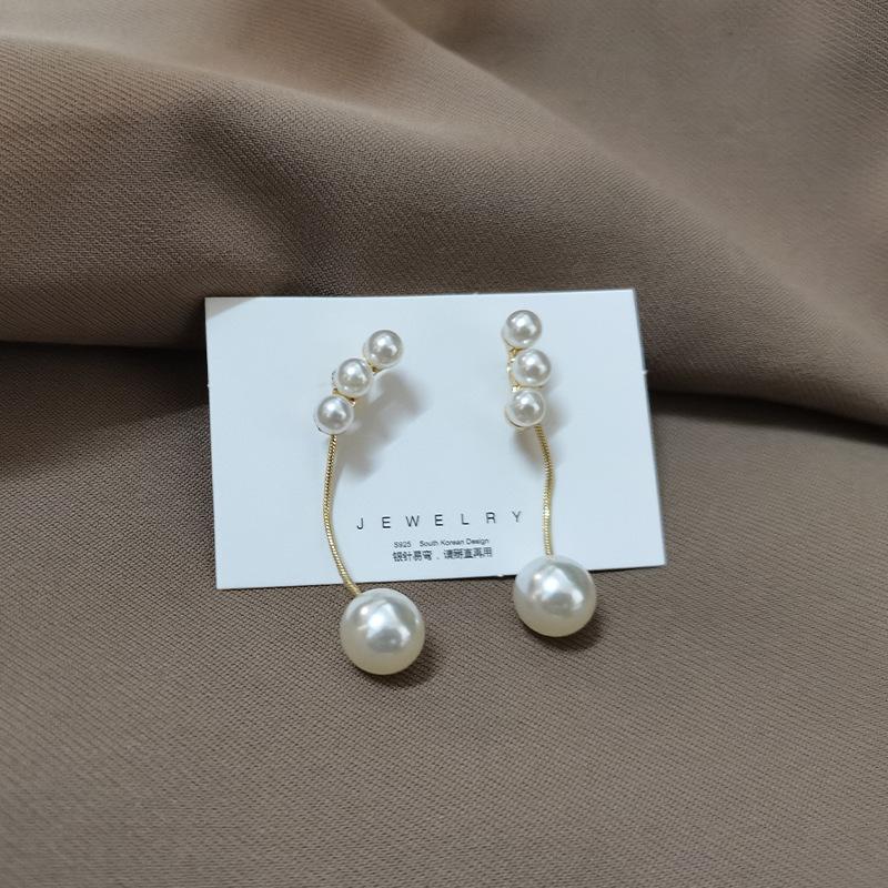 

Pearl Drop Earrings with Multiple Beads Design Lightweight Dangle Earrings for Women Elegant Jewelry Accessories белый