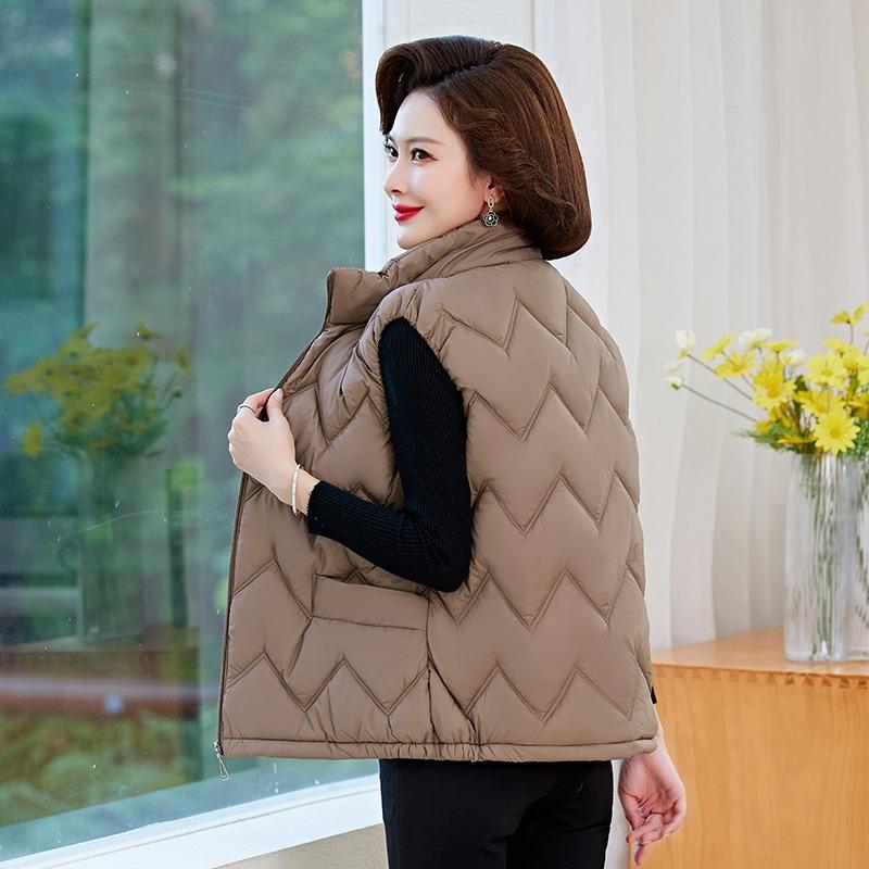 Women's thermal vest winter heating vest autumn middle-aged winter thickened vest large size mother batch