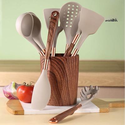"Conjunto de Utensílios de Cozinha de Silicone com Acabamento de Madeira de 10 Peças": Colheres de Cozinha e Espátulas"