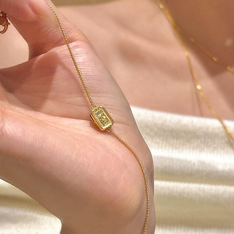 

Sparkling shattered gold square bracelets for women simple and charm crushed ice Female bangles suitable daily jewelry золотой