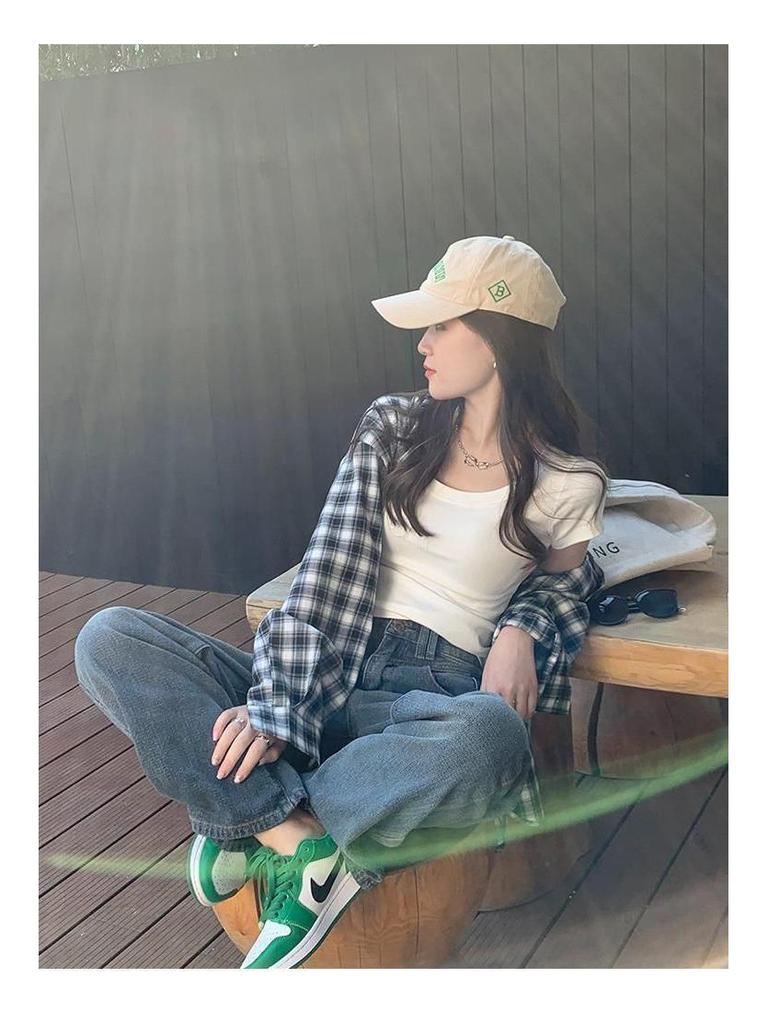 Damen Slim Fit Elastische Baumwolle Rundhals T-Shirt - Unifarben, Kurzärmelig, Figurumspielend, Perfekt für den Sommer