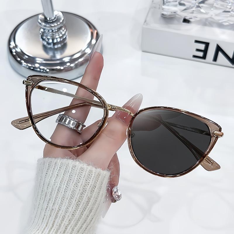 1/2pcs retro metal frame glasses cat eye style with light sensing lenses for men and women