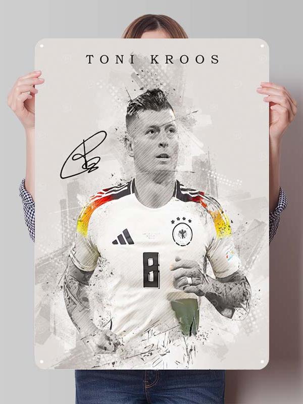 Toni Kroos Posters Football Player Sign Gamer Room Decoration Custom Metal Tin Signs for Room Wall Art Decoration Bathroom Decor
