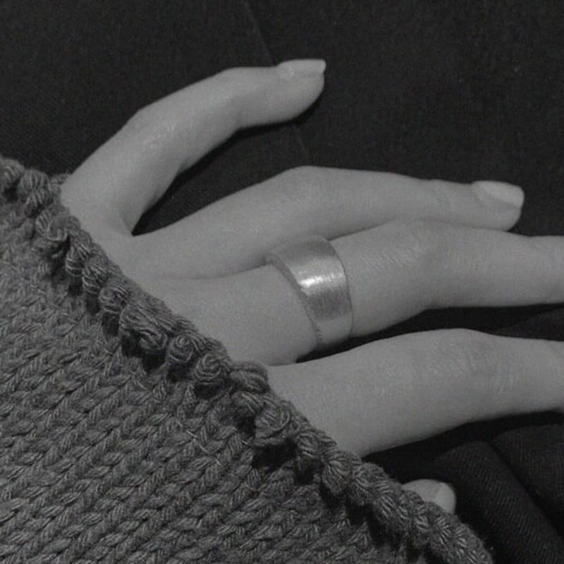 neateun Crescent silver ring (M)