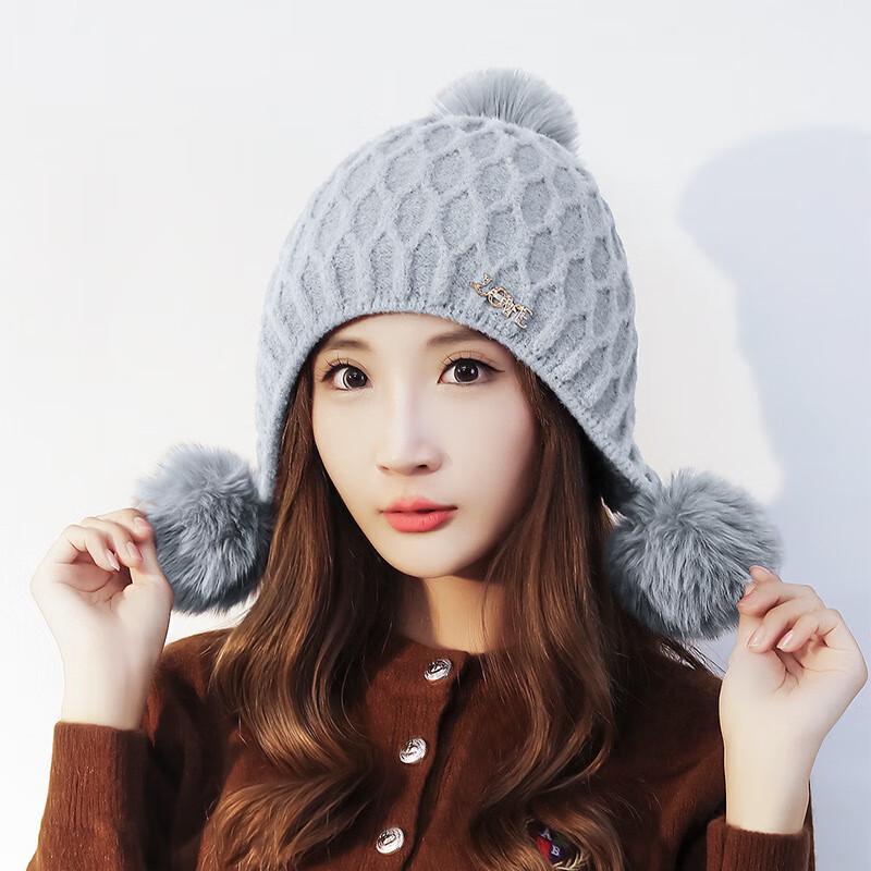 ZHENYUEQI Women s Winter Knitted Pom-pom Beanie Adjustable