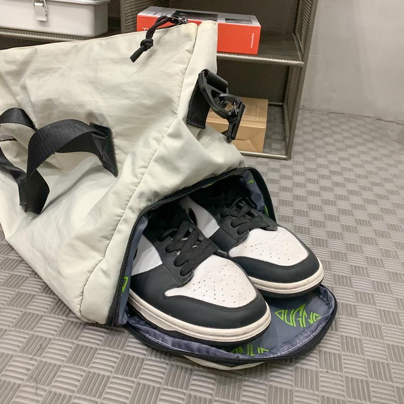 Herren-Kurzstreckenreisetasche mit Trocken-/Nasstrennung, leichte Gepäcktasche, tragbare Fitnesstasche mit großem Fassungsvermögen für Damen mit getrennten Schuhtaschen