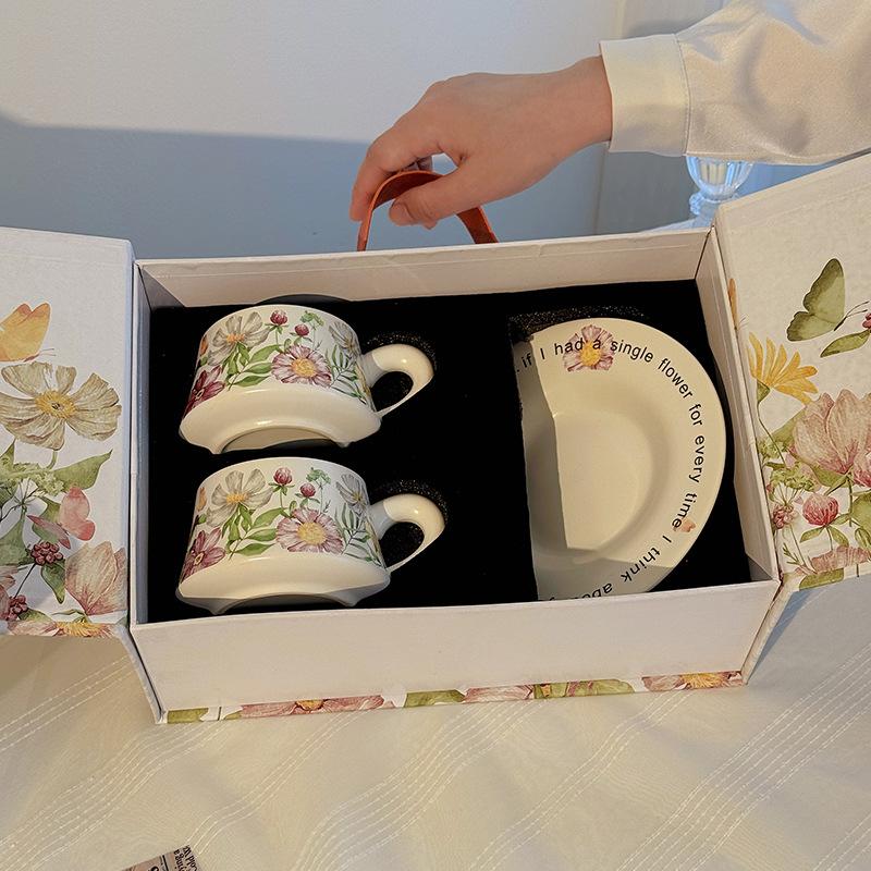 High-Value Flower Coffee Cup, Cup, One-Plate Gift Box, Girlfriend Souvenir, Housewarming, New Wedding, Literary Couple