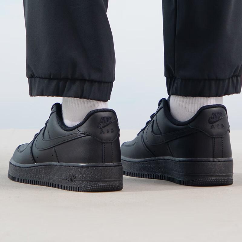 Nike Air Force 1 Low-Top Skate Shoes CW2288-001