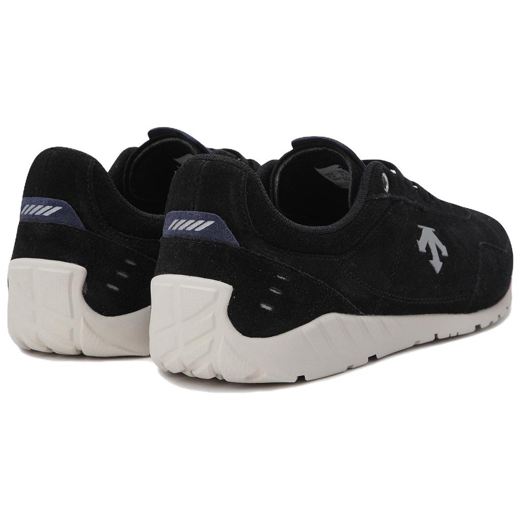 Descente Kinetic Run Comfortable Leather Low-Top Casual Training Long-Distance Commuting Running Shoes Unisex sneakers Black SQ123LSN15-CSSD