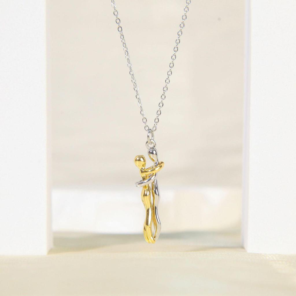 Stylish Non-Fading Hug Necklace for Couples - Romantic Gift for Men and Women