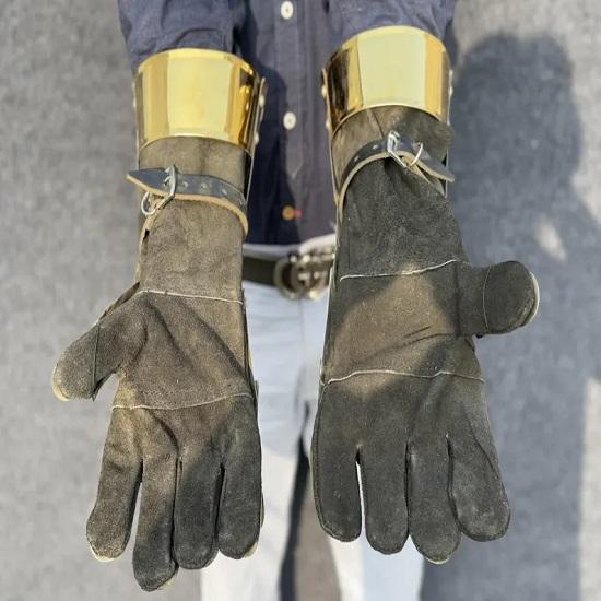 Medieval Knight Gauntlet Gloves Costume Wearable Gloves  Ideal for LARP, Cosplay, Roleplay, Halloween Costume  Best Gift.