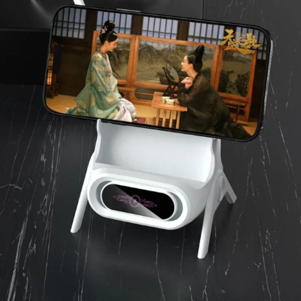 Fast Charging Chair Shaped Phone Charger 15W Magnetic Phone Holder Office Desk