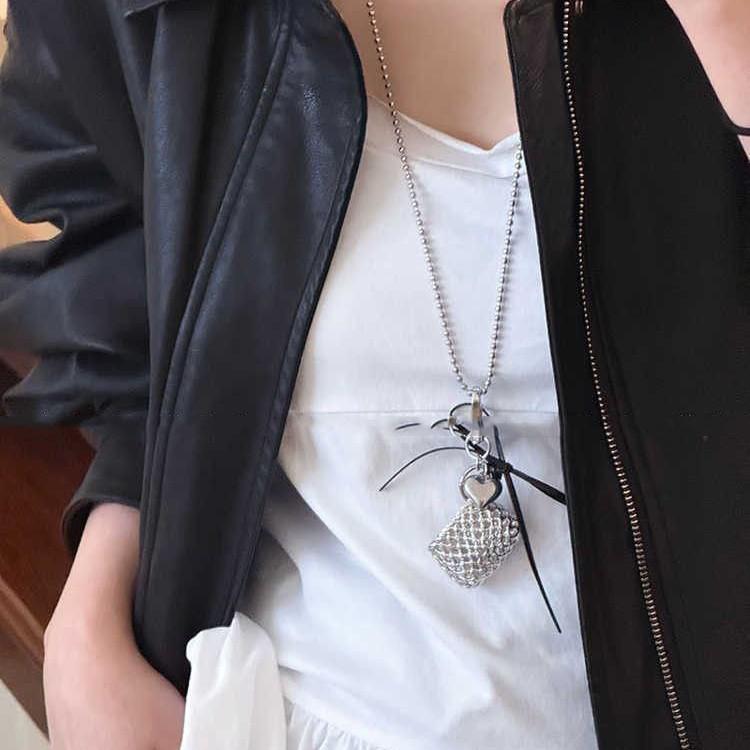 Y2K Starfish Flower Necklace: Cool, Sweet Style for Women’s Fashion