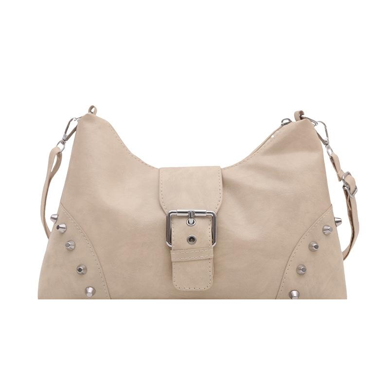 Large Capacity Riveted Retro Bag Women's Autumn and Winter New Casual Shoulder Crossbody Bag Textured Commuter Dumpling Bag