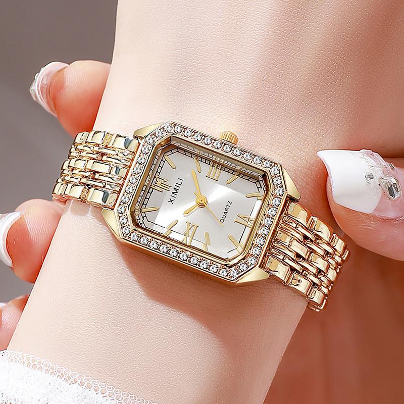 Elegant Ladies Quartz Watch With Diamond Accents For Casual Wear