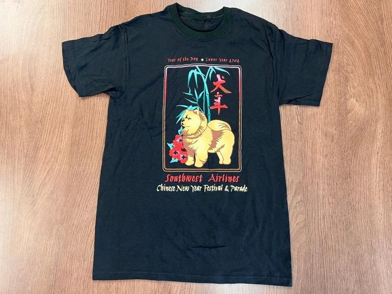 

CHINESE LUNAR NEW YEAR DOG 2006 SOUTHWEST AIRLINES SAN FRANCISCO S T SHIRT NOS New Spring/Summer Arrivals Man and Woman Regular S разноцветный