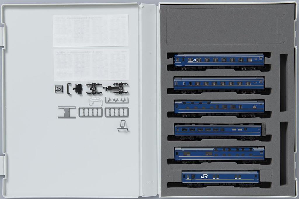 Tomytec TOMIX N Gauge JR 24 Series 25-Type Hokutosei/Mixed Train Basic Set, Model Train, Passenger Cars, 98870