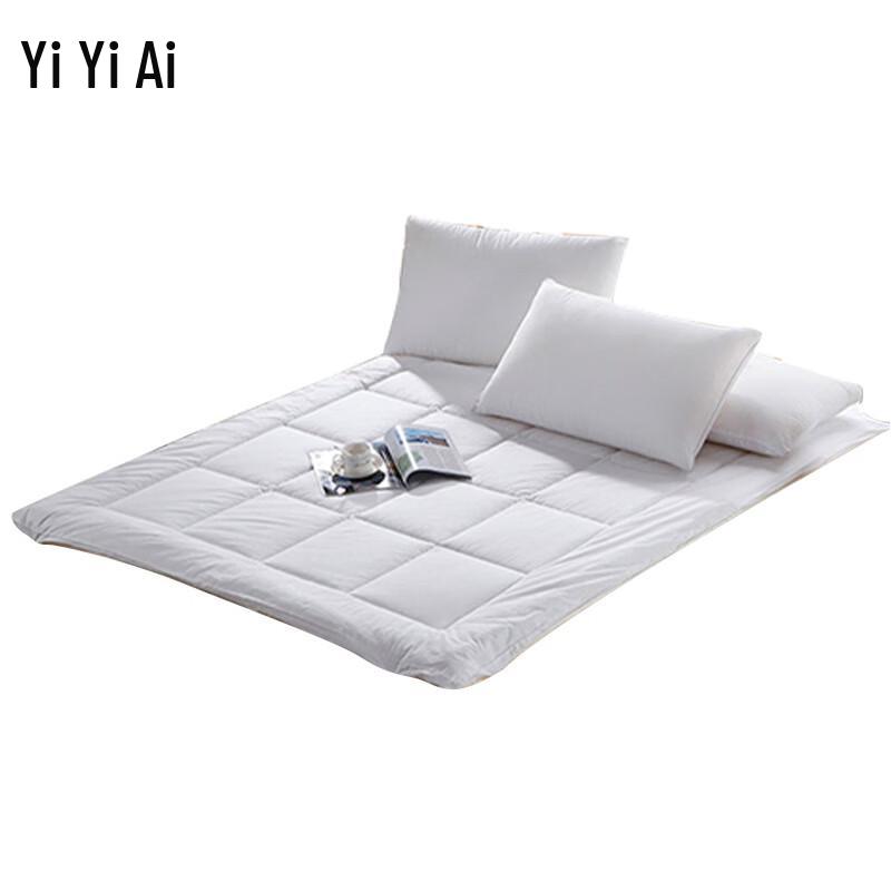 Yiyiai QM-8CD-02 Comfortable Mattress Protector