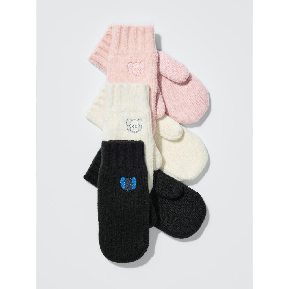 Uniqlo Kids Kaws Heattech Supleyan Knit Meather
