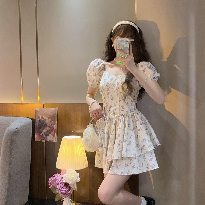 Square collar floral bubble sleeve dress women's summer new popular small French design sense niche short skirt