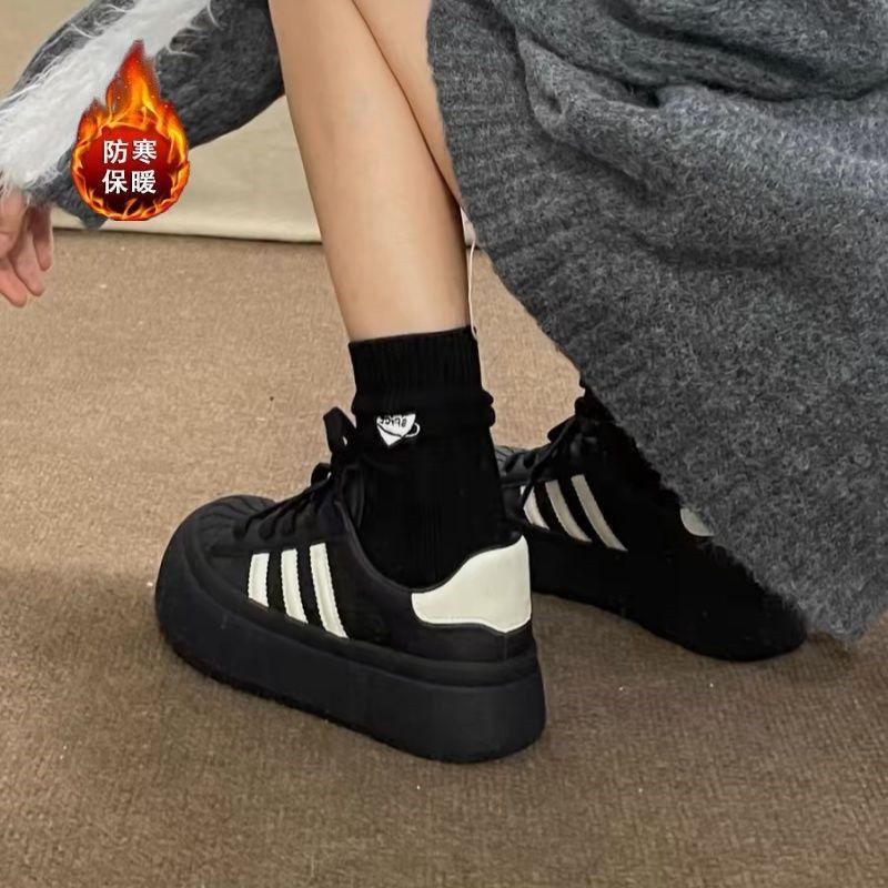 Niche Velvet Warm Women's Autumn and Winter New Thick-soled Casual Sports Shoes Shell Head Thickened Board Shoes