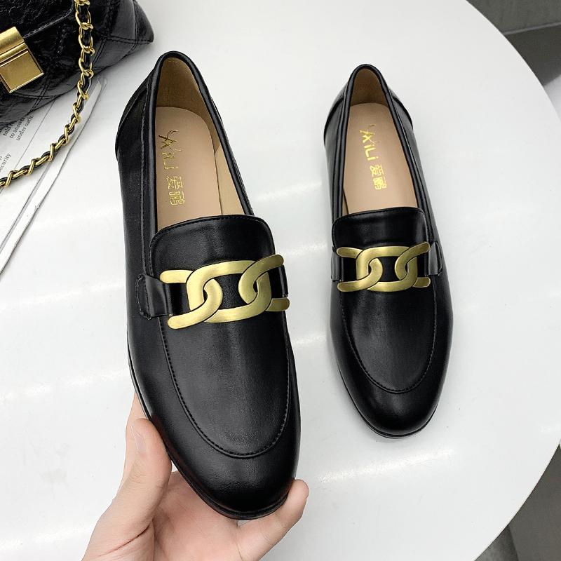 Women Flat Shoes Spring Fashion Brand Chain Women Slip On Loafers Shoes Flat Heel Casual British Style Oxford Shoes Plus Size