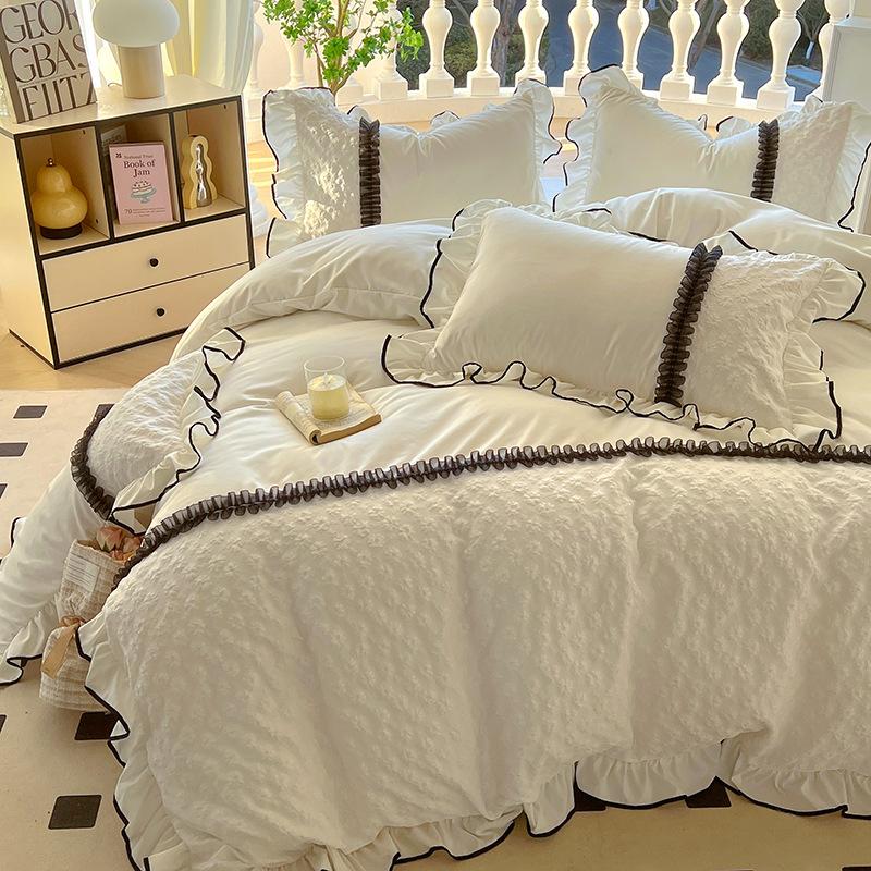 Chiffon Lace Bedding Set Four-piece Set Skin-friendly Breathable Washed Sheets Quilt Cover Pillowcase