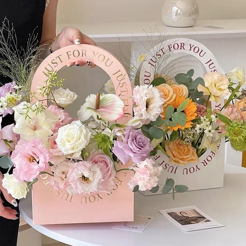 Valentine's Day Hollow Folding Handheld Flower Basket Simple Flower Box Paper Handbag Mother's Day Gift Flower Arrangement Box