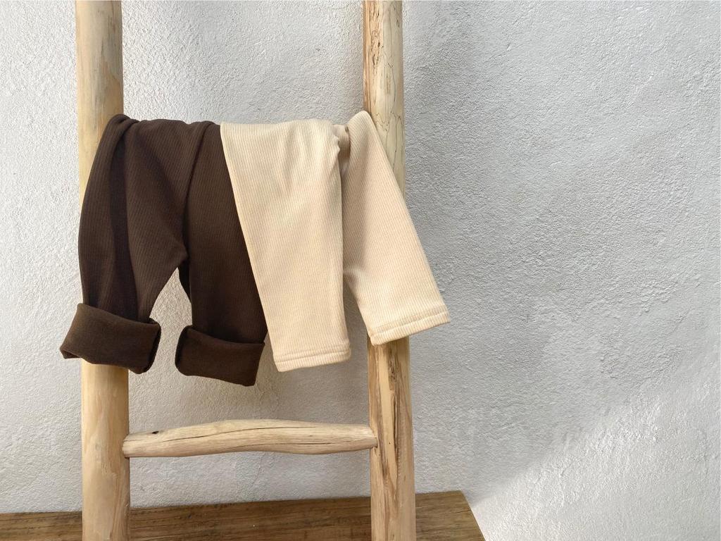 Newborn Velvet Striped Leggings - Elastic, Thin, Solid Color Pants for Boys & Girls, Spring and Autumn.
