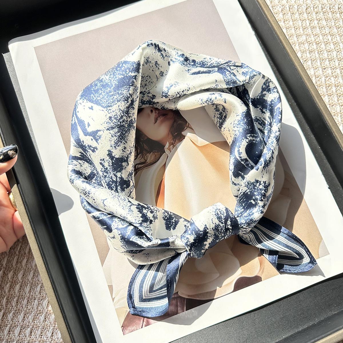 Animal Jungle Temperament Silk Scarf Women s 100% Mulberry Silk 53cm Small Square Scarf Autumn and Winter Neck Scarf Small Scarf 53*53cm