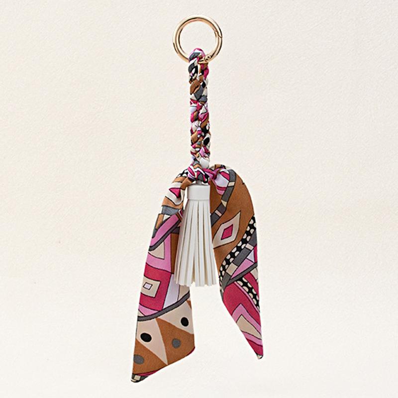 Femme Alliage Tissé à la Main Polyester Pendentifs Sac Cadeau Créatif Porte-clés Supports Ornement Ruban de Soie Porte-clés Personnalité 9 Couleurs