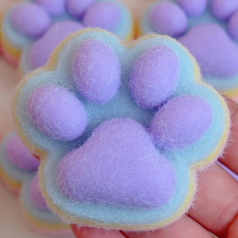 Cute Plush Four-Color Cat Paw Squeeze Toys Slow Rebound Stress Relief Relax Toy For Kids Toys