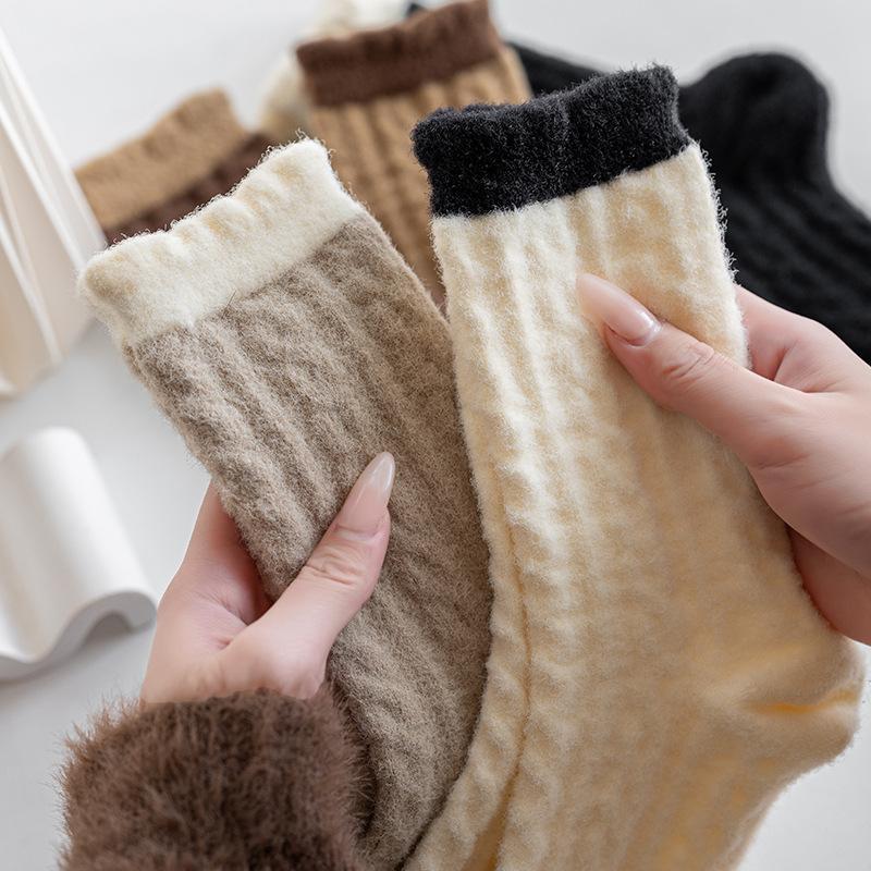 Women's Mid-calf Socks for Autumn and Winter, Thick and Warm Mink Fleece with Linen Patterns, Long Home Sleeping Socks