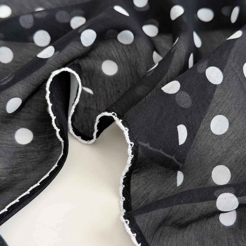 Retro polka dot triangle towel women's spring and summer fashion versatile silk cotton blended scarf decorative small square scarf high sense