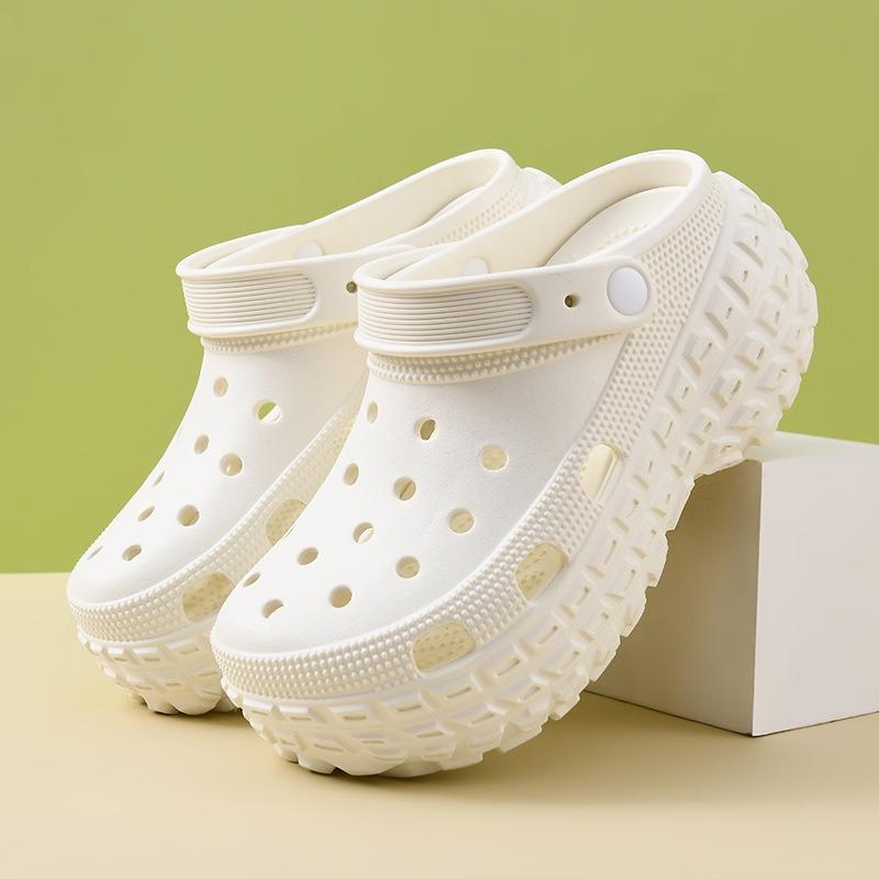 New super thick-soled tire hole shoes women's height-increasing sports wear wear wear-resistant bag head sandals outdoor
