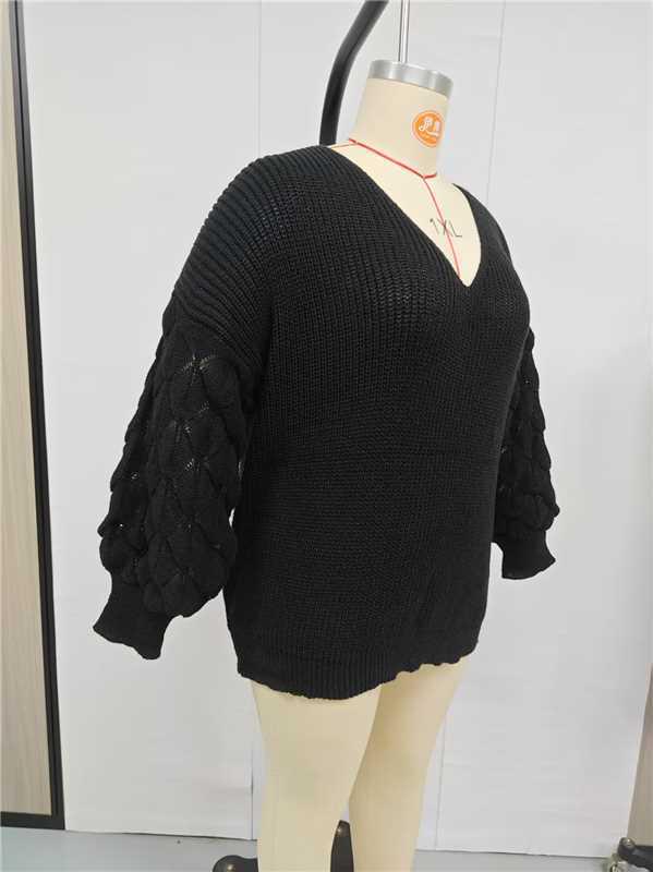 Plus Size V-Neck Knit Sweater with Pineapple and Lace Butterfly Sleeves