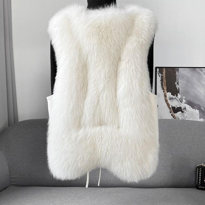 Imitation fox fur vest women's autumn and winter Haining new fur vest fashionable light short splicing