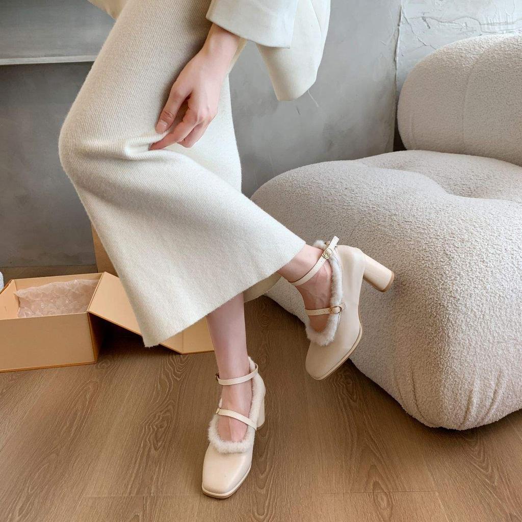 Autumn and winter velvet French fairy one-word buckle high heels women's thick heel bridesmaid shoes medium heel fluffy Mary Jane single shoes