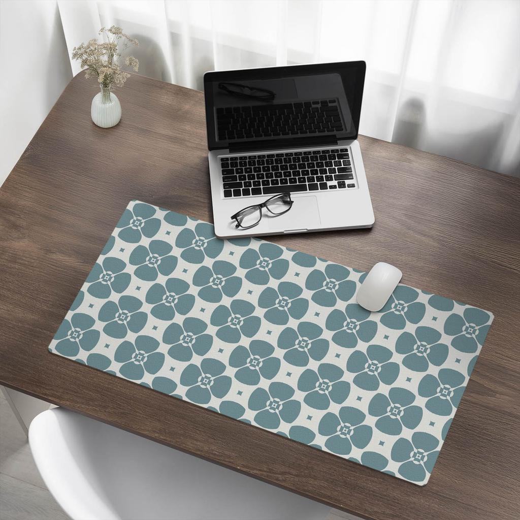 Anti-slip Desk Mat with Retro Floral Print 90x45 cm