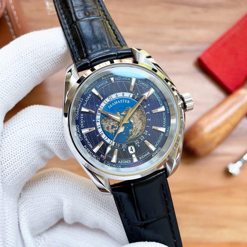 Seahorse 300 Men's Stainless Steel Automatic Mechanical Watch by Daishika